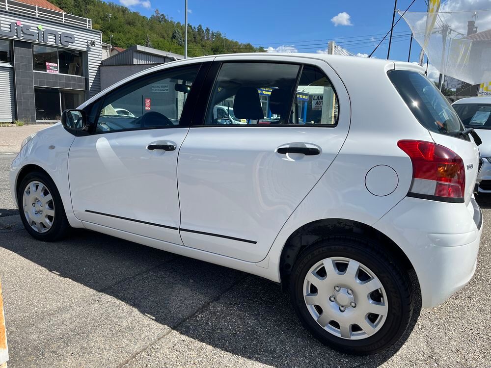 Yaris 100 VVT-i Confort Stop & Start 2009 occasion 42700 Firminy