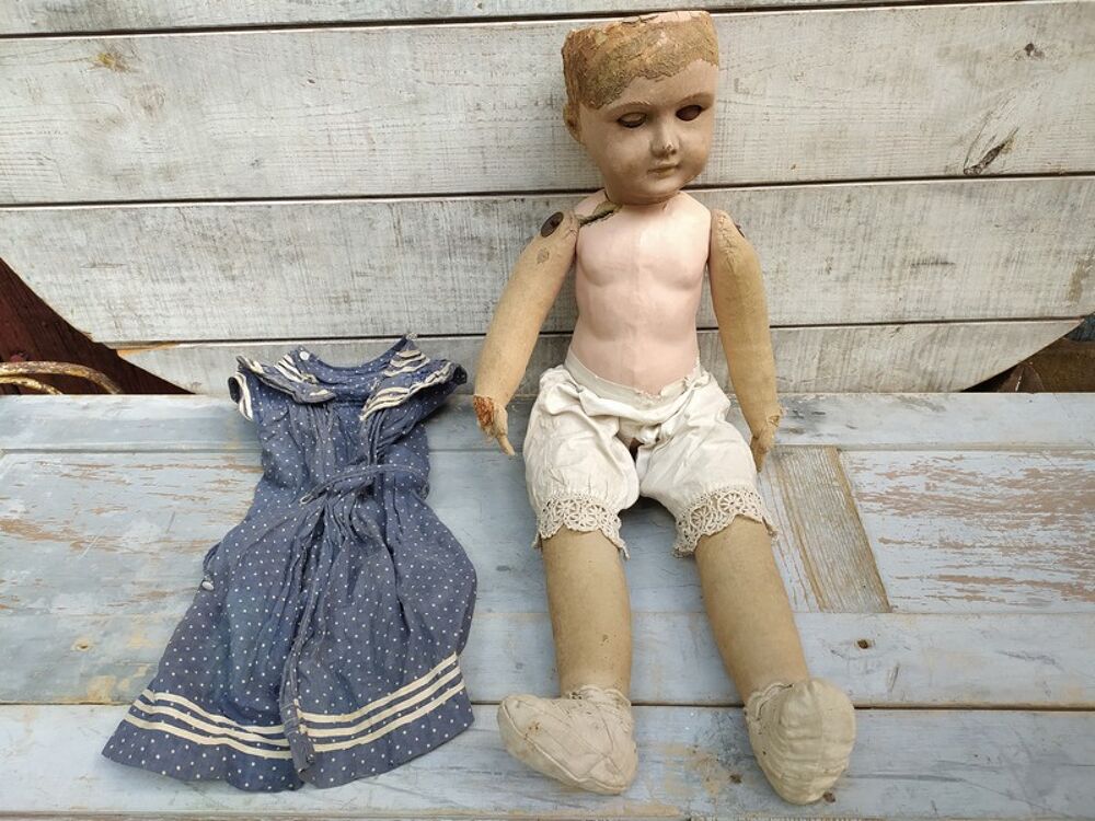 Ancienne Poup&eacute;e Tissu et Carton Bouilli Paris 301 
