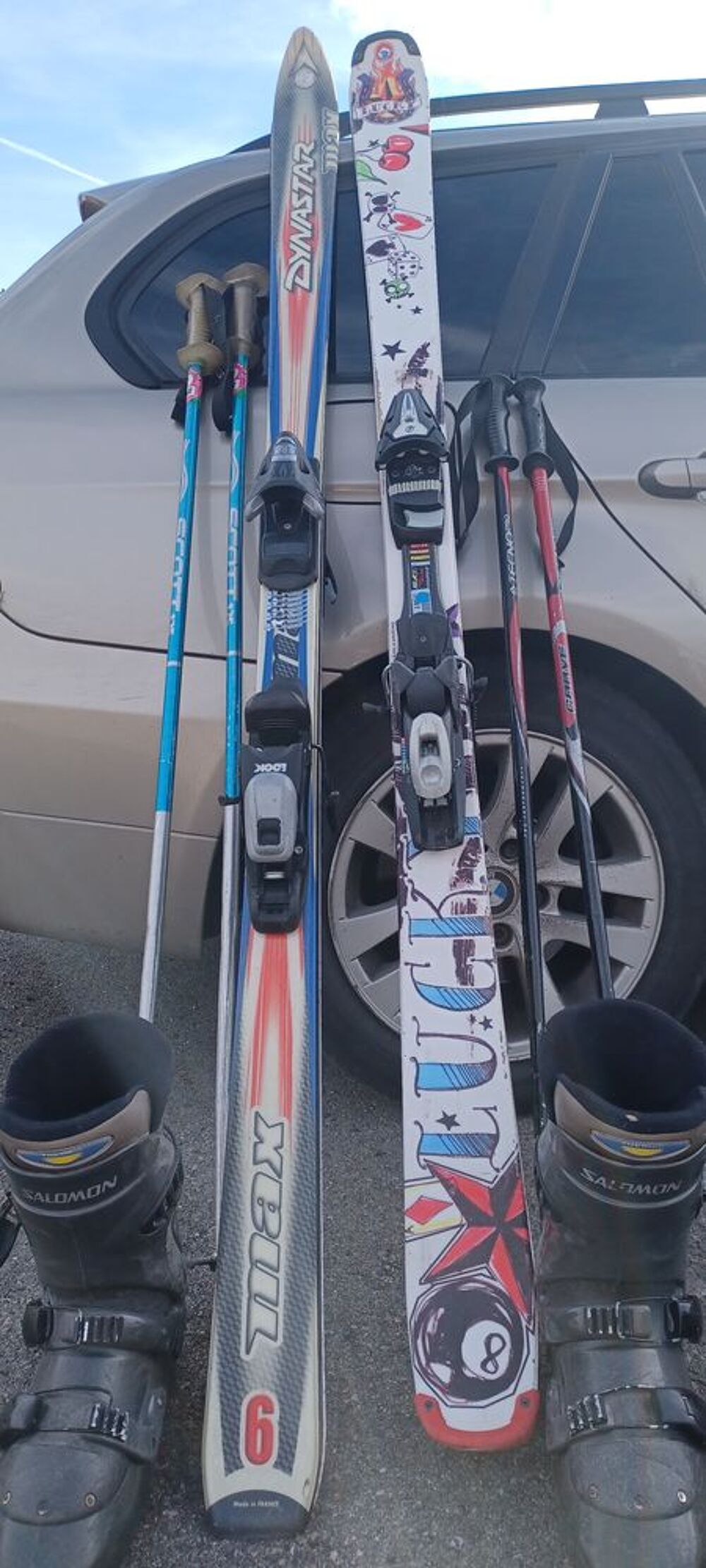3 paires de skis/batons
Sports