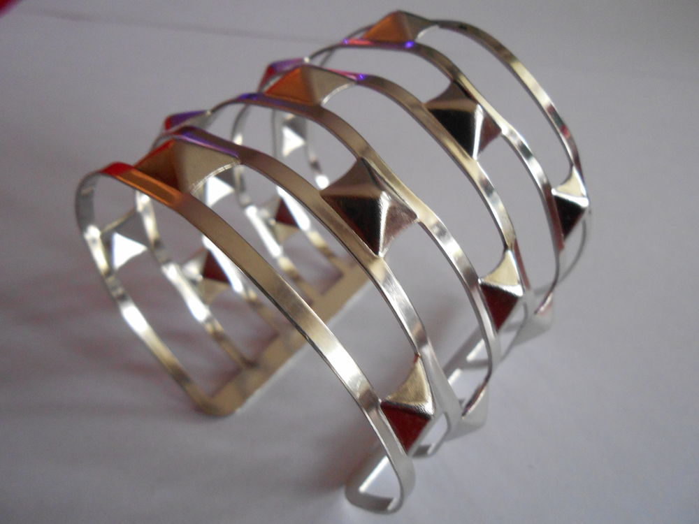 MANCHETTE BRACELET Bijoux et montres