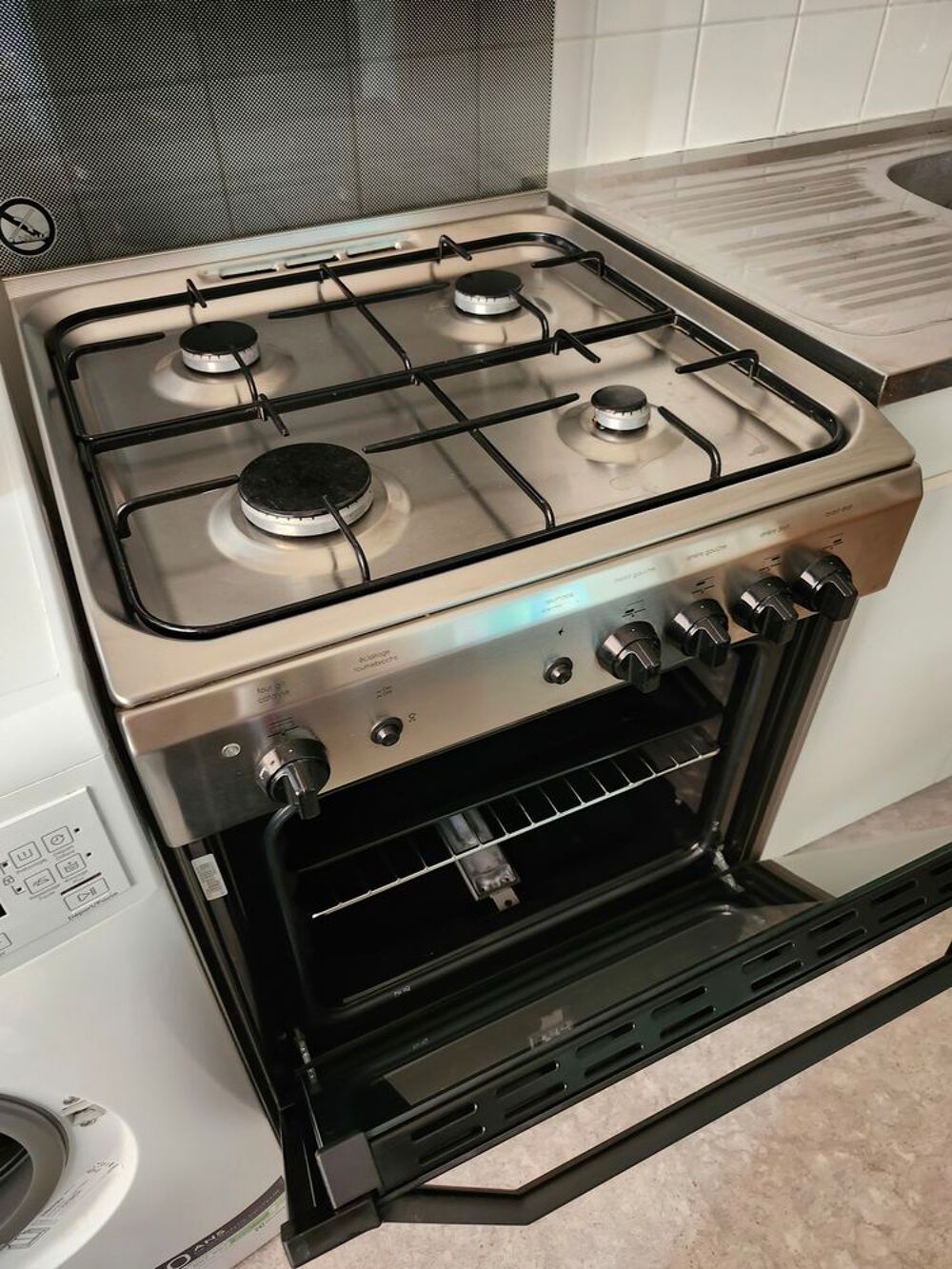 Gaziniere Indesit Electroménager