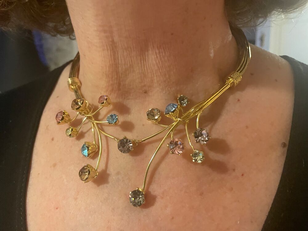 collier bouquet fleurs dor&eacute; strass multicolore Sonia RYKIEL Bijoux et montres