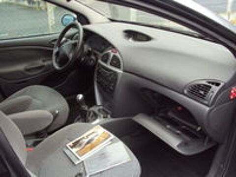 C5 2.0i 16V Pack Ambiance 2003 occasion 60100 Creil