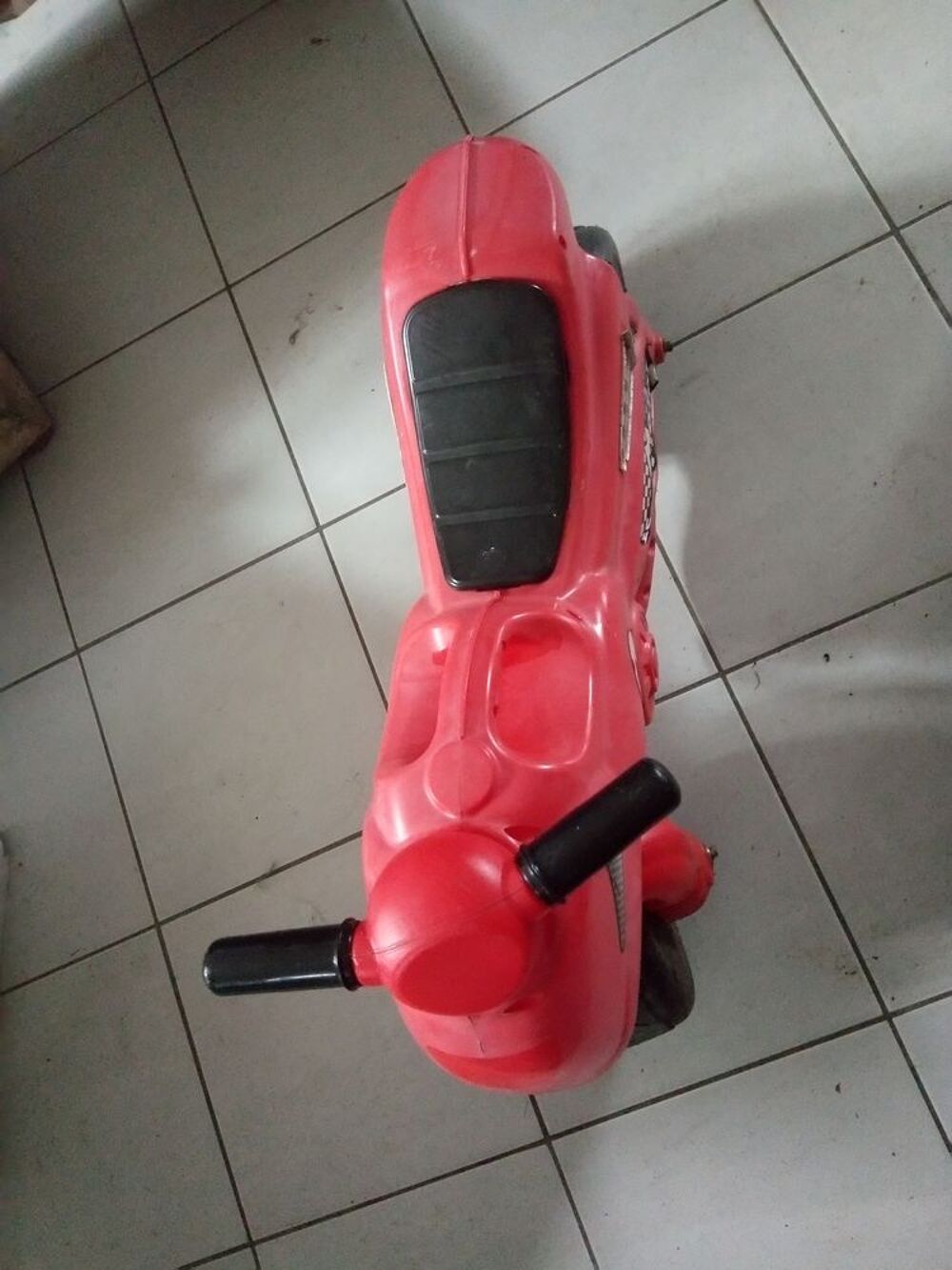 Moto porteur rouge 18mois/2ans Jeux / jouets