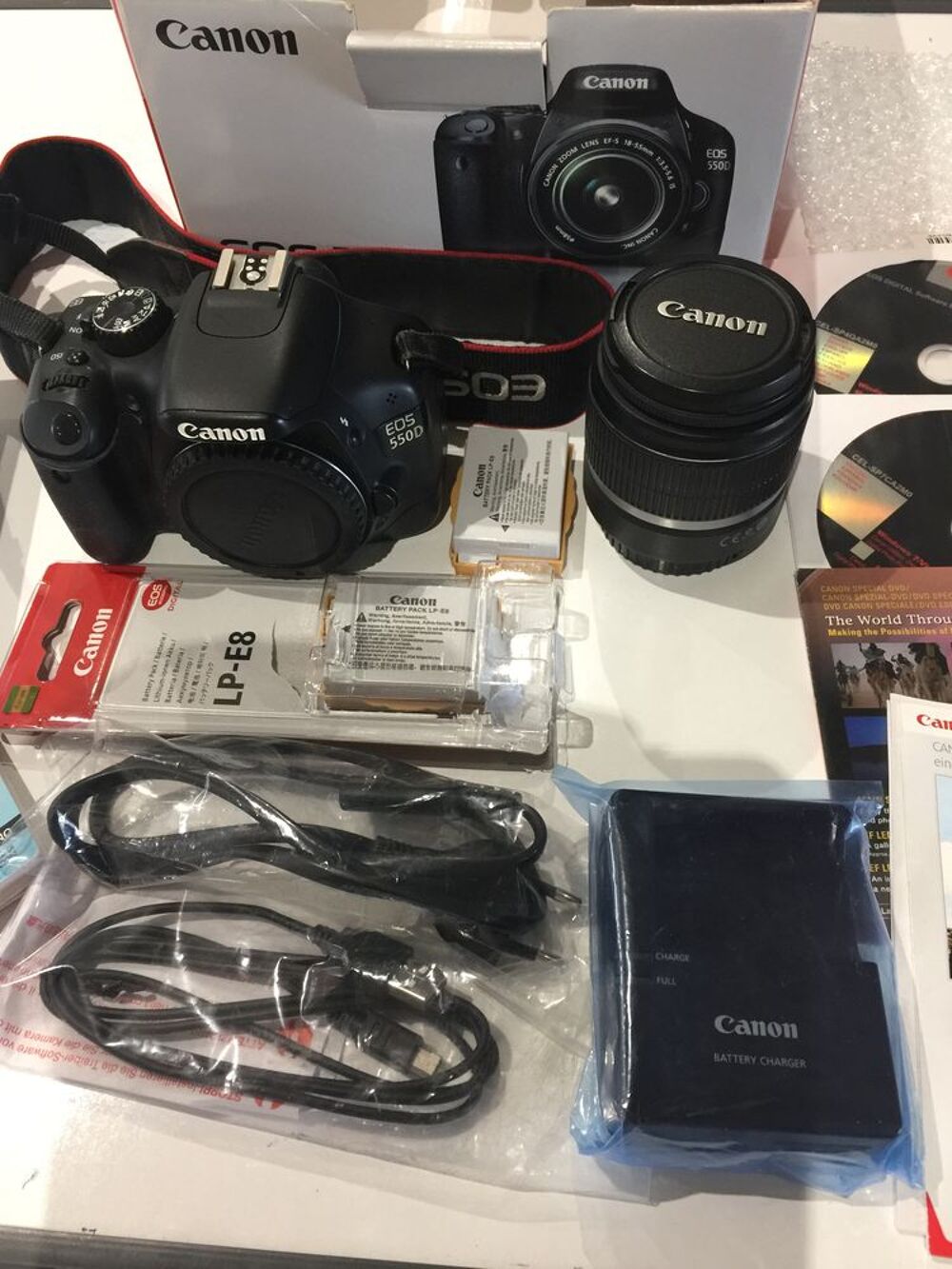 canon 550D appareil photo reflex num&eacute;rique Photos/Video/TV