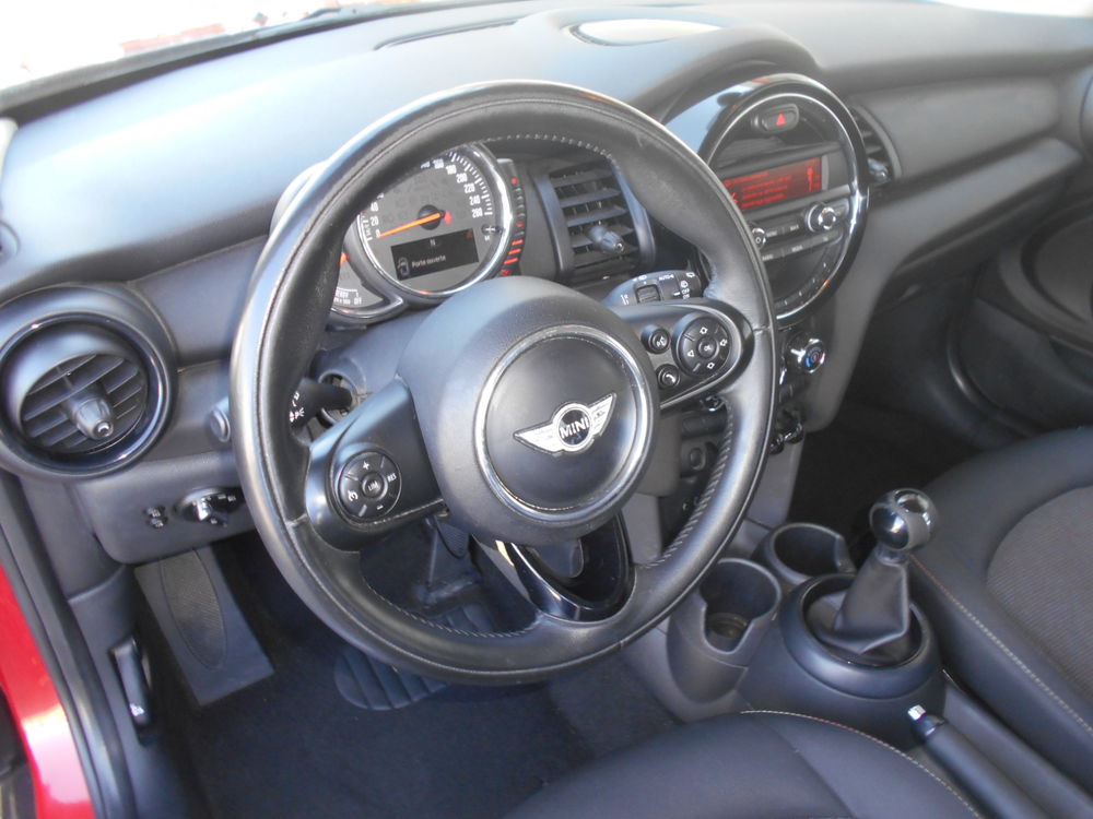 One Hatch 3 Portes 102 ch 2015 occasion 73420 Drumettaz-Clarafond
