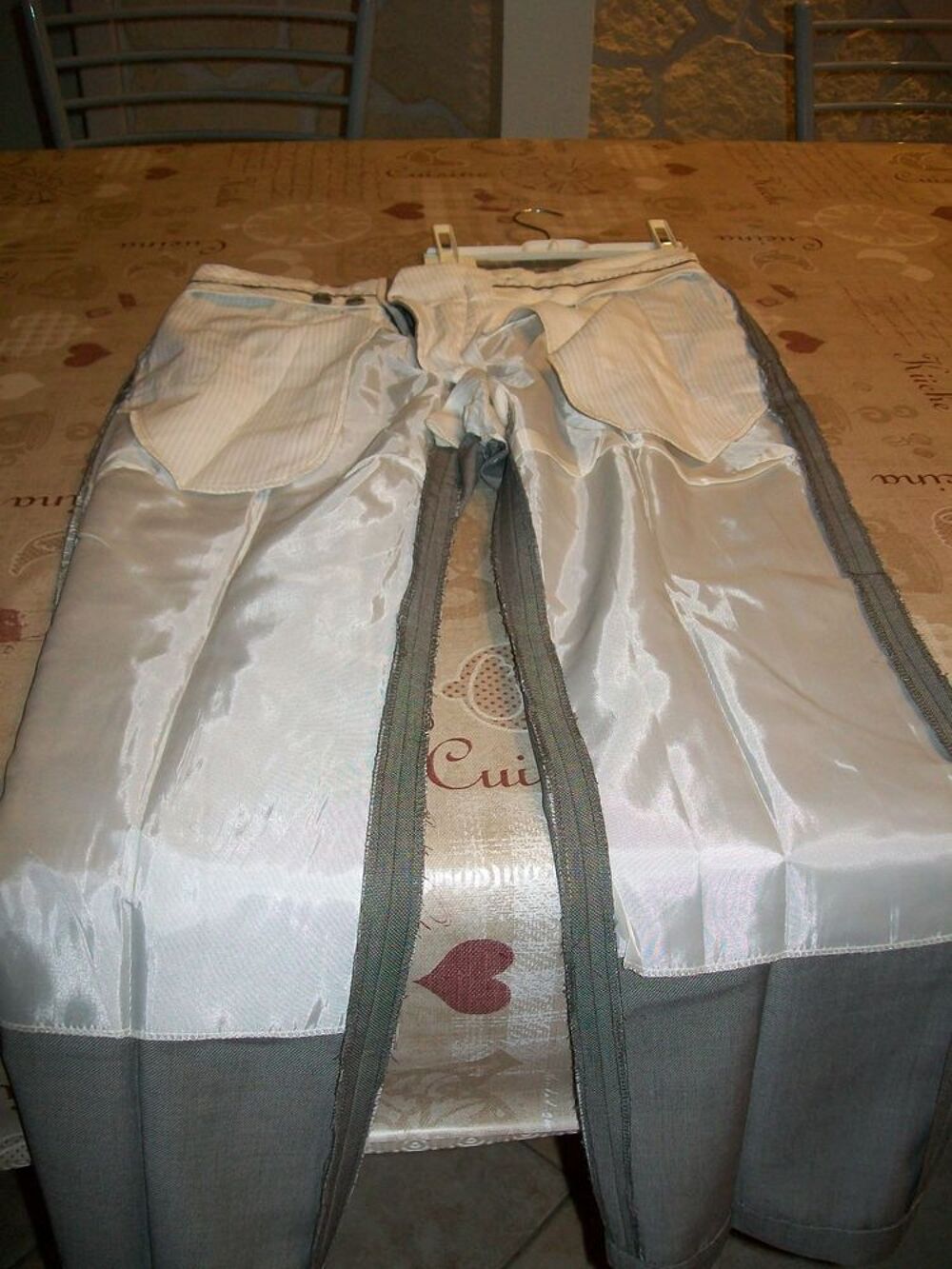 pantalon gris chin&eacute; Devred taille 38 Vtements
