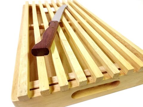 Planche  pain avec couteau 9 Montigny-aux-Amognes (58)