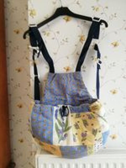  SAC KANGOUROU  POUR CHIEN 
