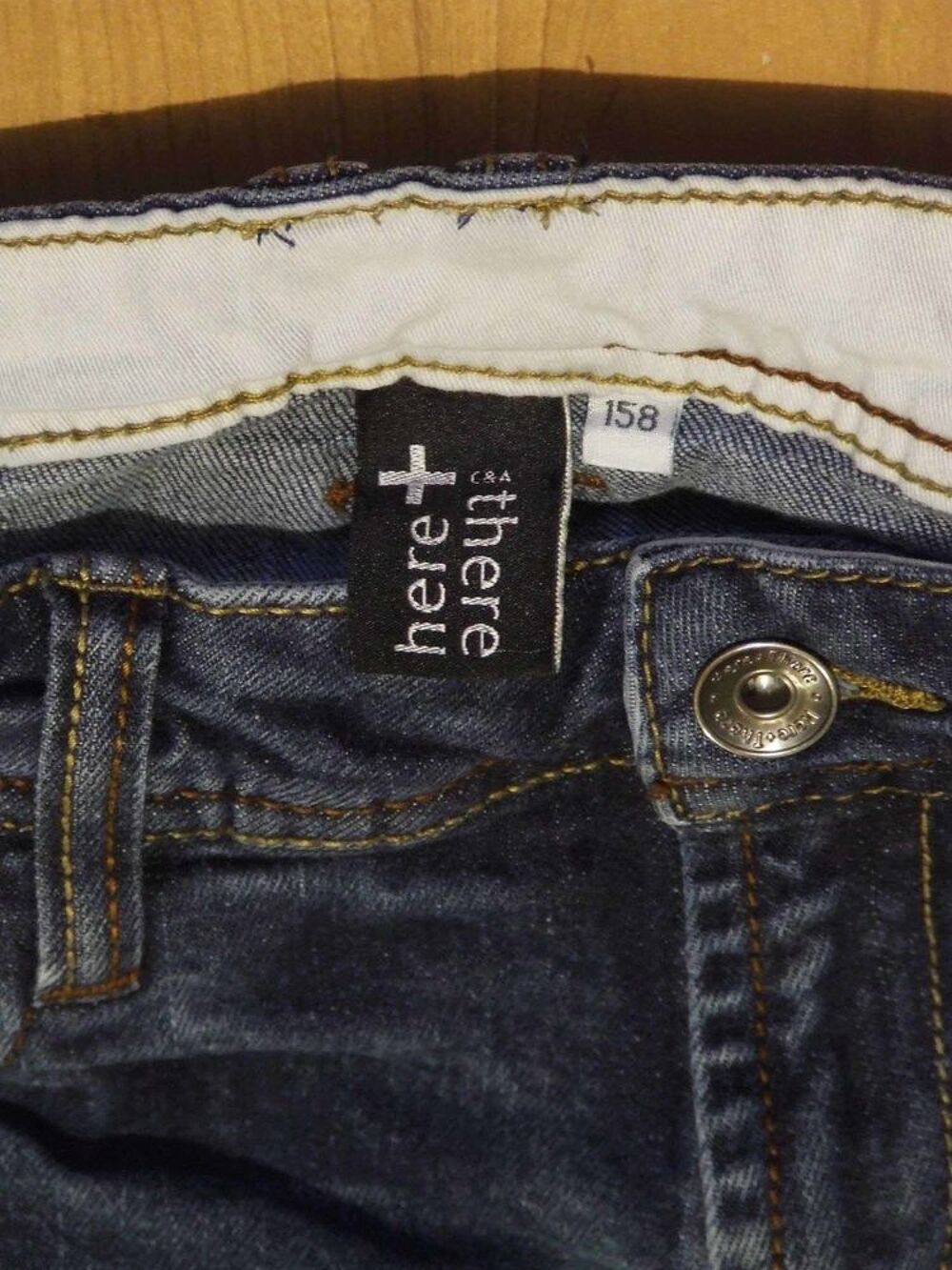 Jeans bleu, HERE&amp;THERE de C&amp;A, 14&nbsp;ans, TBE Vêtements enfants