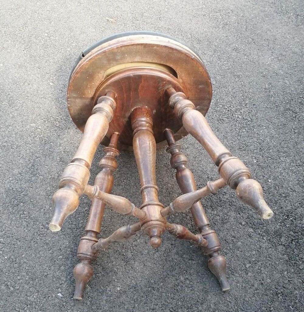 TABOURET ROND ANCIEN EN BOIS Meubles