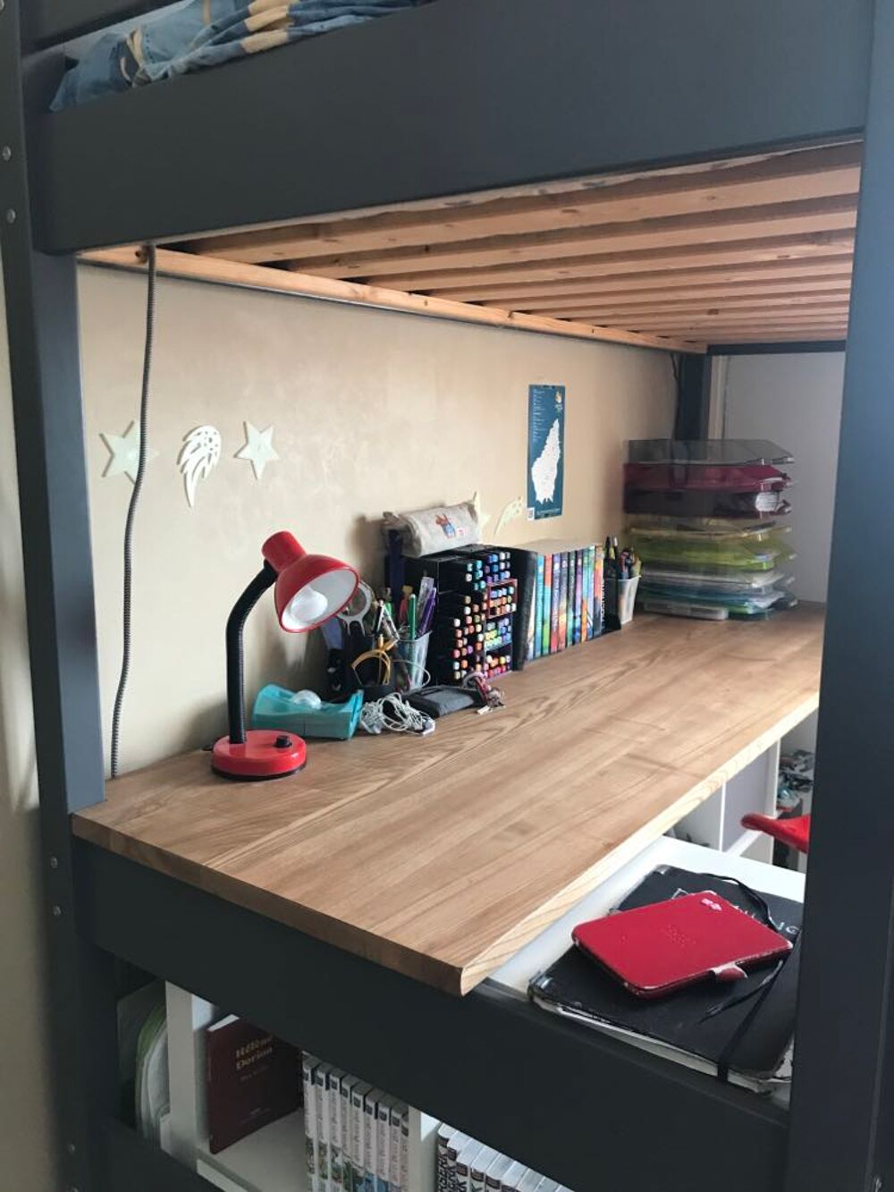 Lit mezzanine avec plateau bureau bois - 90x190cm Meubles