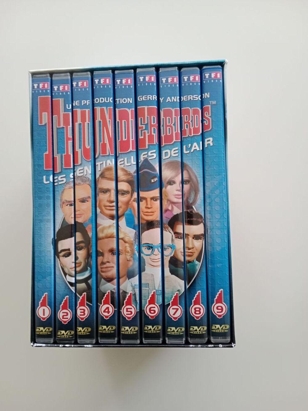 Coffret THE THUNDERBIRDS 9 dvd DVD et blu-ray