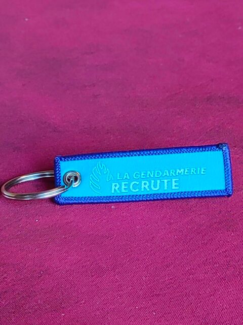 Porte-clefs la gendarmerie recrute Avermes (03)