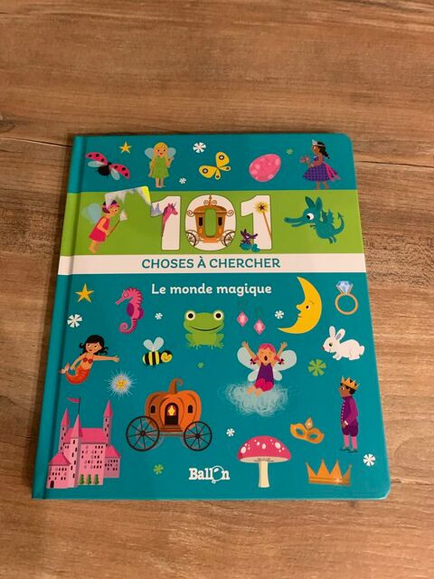 Livre enfant  101 choses a chercher  \'\'  Le monde magique  \'\' 3 Saleilles (66)