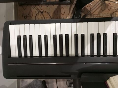 KAWAI ES 120 �tat neuf sous garantie 540 Beyssac (19)