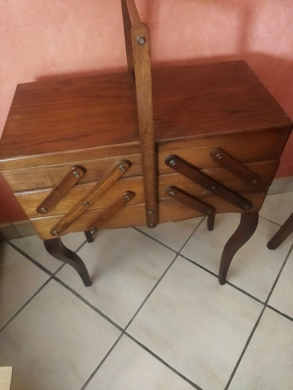 Travailleuse Bricolage