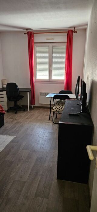  Appartement à louer 1 pièce 20 m² Avignon