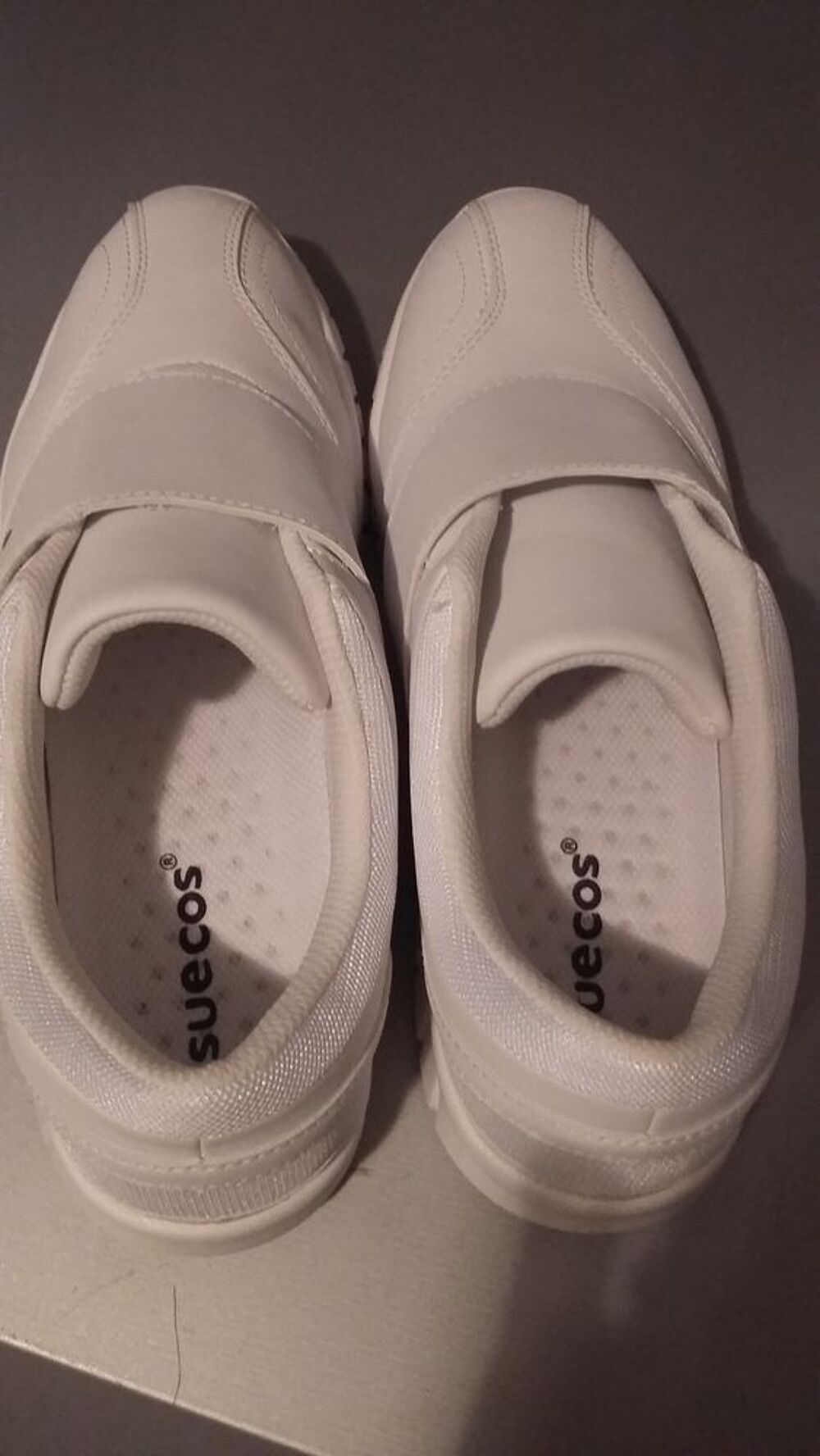 chaussure taille 42 blanche scratch Chaussures