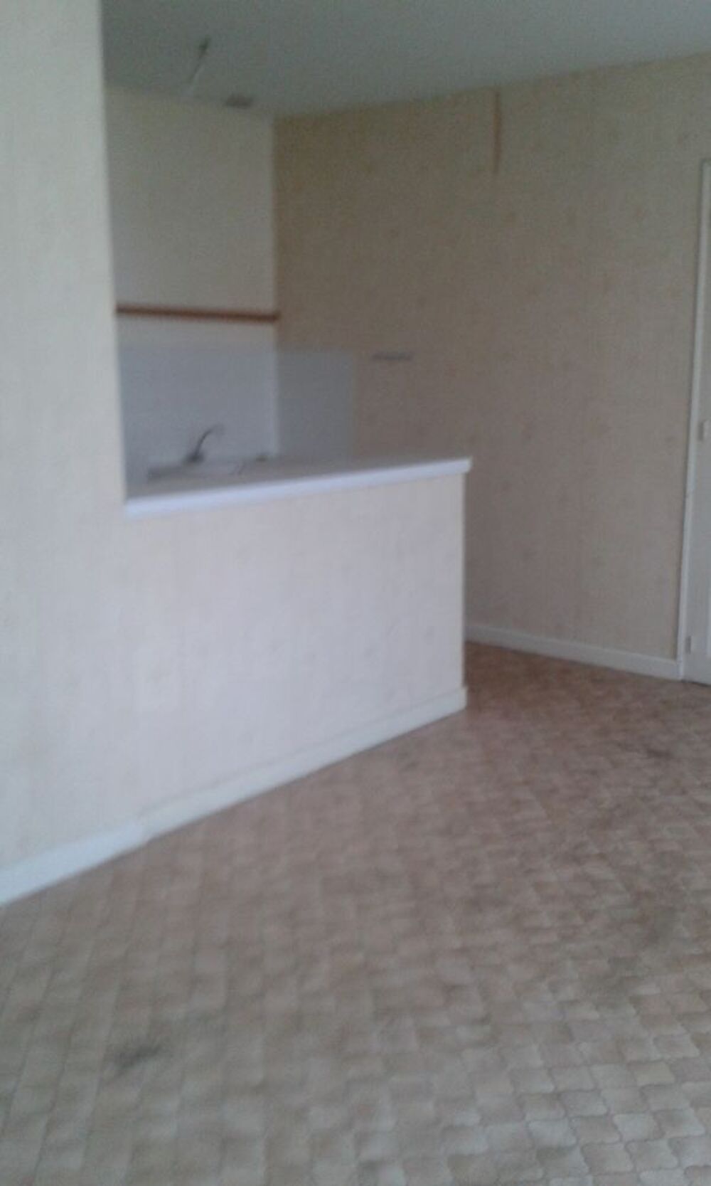 Appartement 2 pièces 44 m² · à Romans-sur-Isère · 44 m² · 75 000 €