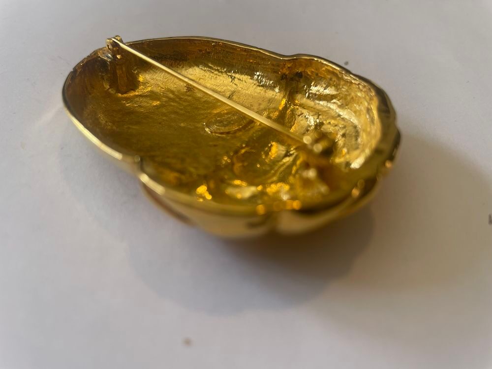 Superbe Broche gland GM dor&eacute;e Ines de La Fressange Bijoux et montres