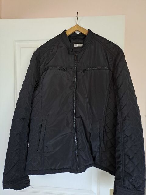 BLOUSON MATELASSE NOIR NEUF 29 Bailly-Romainvilliers (77)