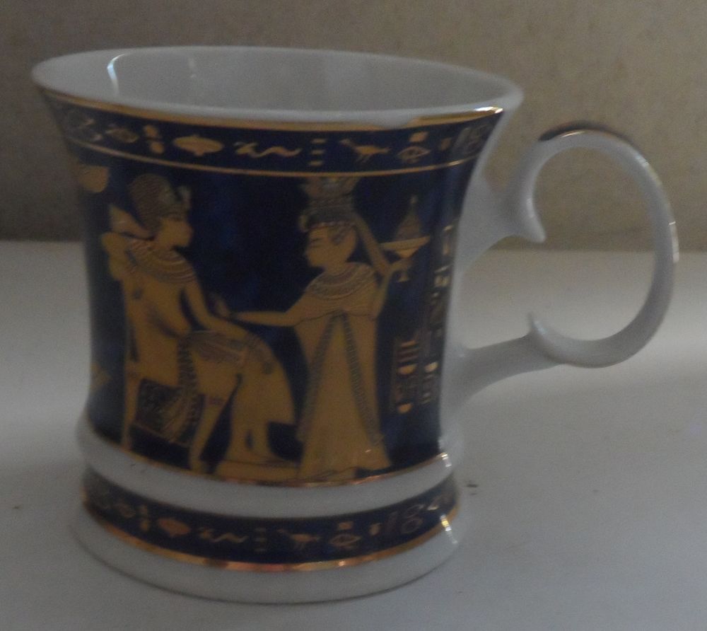 Mug &Eacute;gyptien en porcelaine vintage neuf jamais utilis&eacute; Cuisine