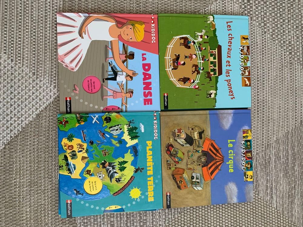 LIVRES KIDIDOC Livres et BD