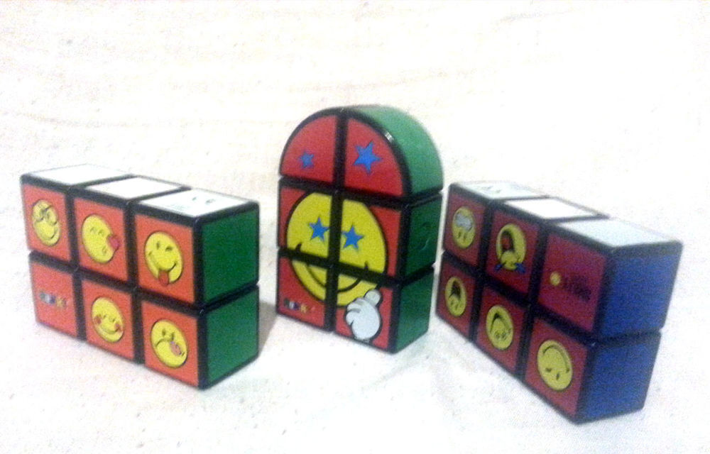 LOT 3 RUBIK'S CUBE EMOJI Jeux / jouets