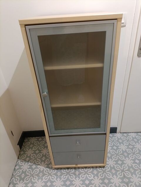 1 Meuble de rangement en bois en tr�s bon �tat 60 Seynod (74)