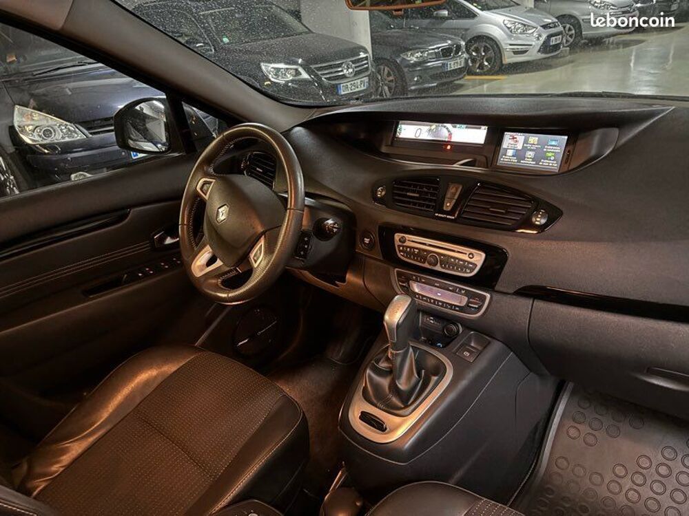 Sc&eacute;nic III Grand Scenic III 2.0 dci 150 bva6 Bose 5places suivi Renault 2011 occasion 92500 Rueil-Malmaison