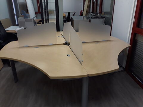 table+bèche+pour+trois+personne+en+bois+avec+séparateur 495 Villeurbanne (69)