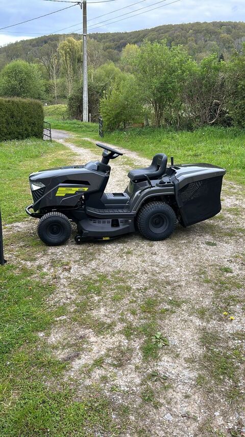 Tracteur tondeuse PRO GREEN - PG98H 2300 Courtomer (61)