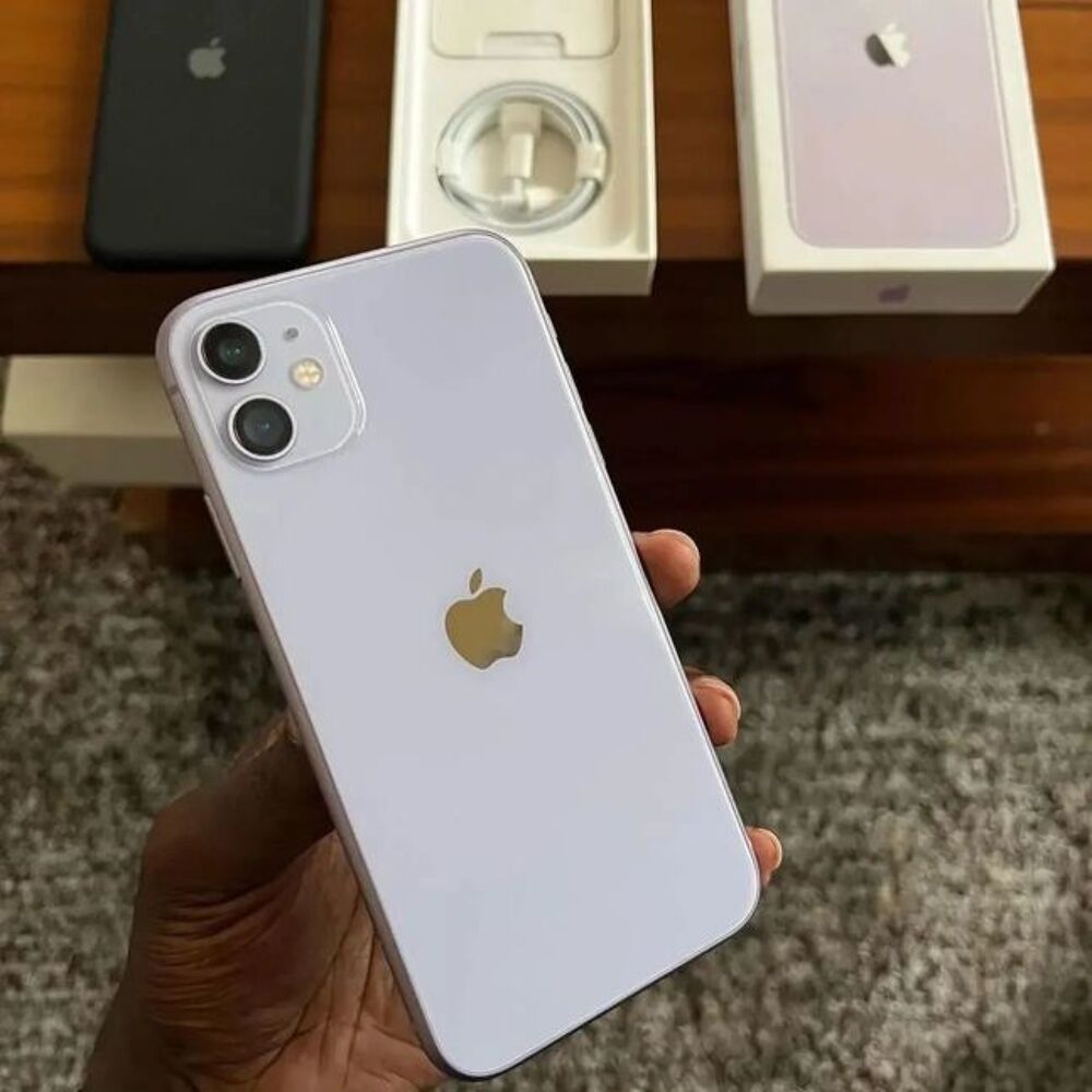 iPhone 11 ? 64 Go ? bon &eacute;tat Téléphones et tablettes