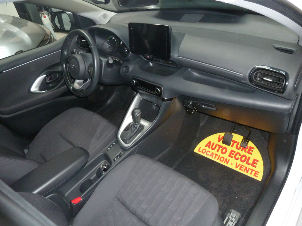 Yaris Hybride 116h Dynamic 2026 occasion 95300 Ennery