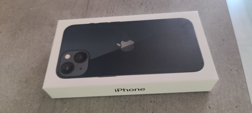 Iphone 13 128go remis en main propre Téléphones et tablettes