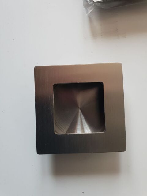 Poigne de tirage pour porte coulissante 6 Brioude (43)