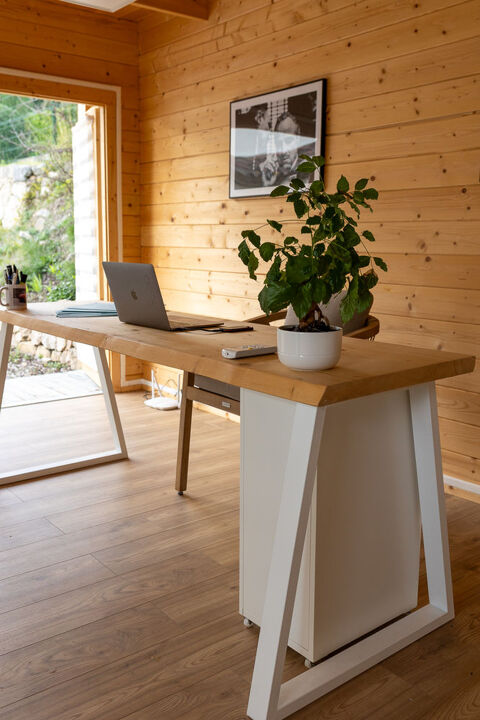 Chalet premium 20 m&sup2; � Location professionnelle &agrave; la journ&eacute;e ou demi-journ&eacute;e 100 06650 Le rouret