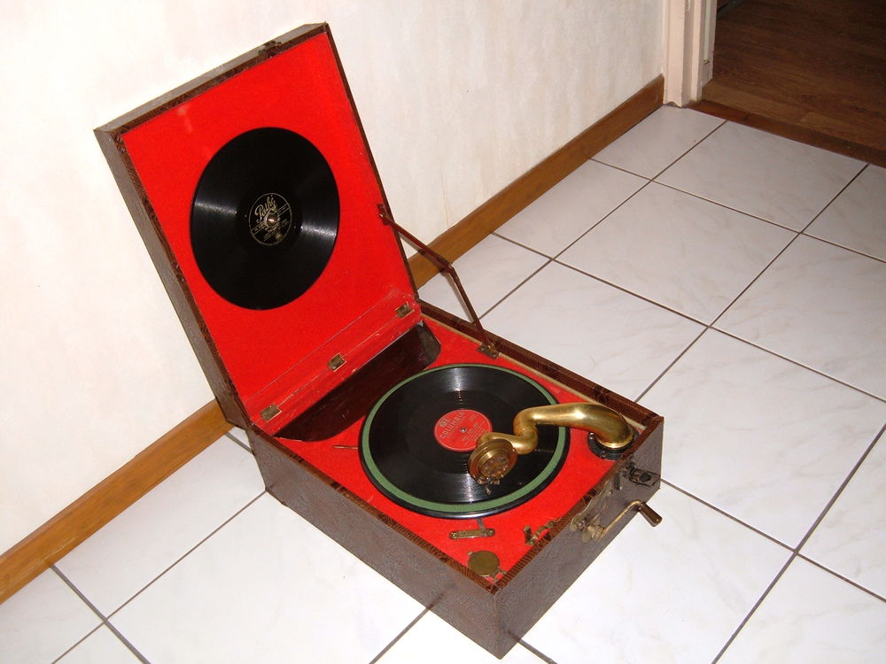 Gramophones et autres TSF de 1930 &agrave; 1950 