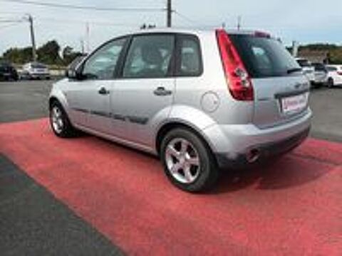 Fiesta 1.3i Senso 2006 occasion 86600 Coulombiers