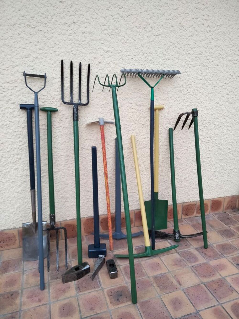 OUTILS de JARDINAGE DIVERS Bricolage