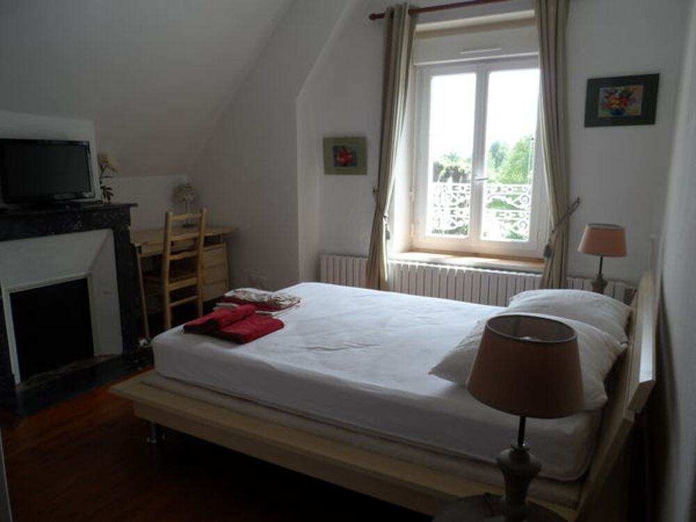   Gîte 6  pers Le Cèdre  surface 80 m2 avec piscine chauffée Centre, Rochecorbon (37210)