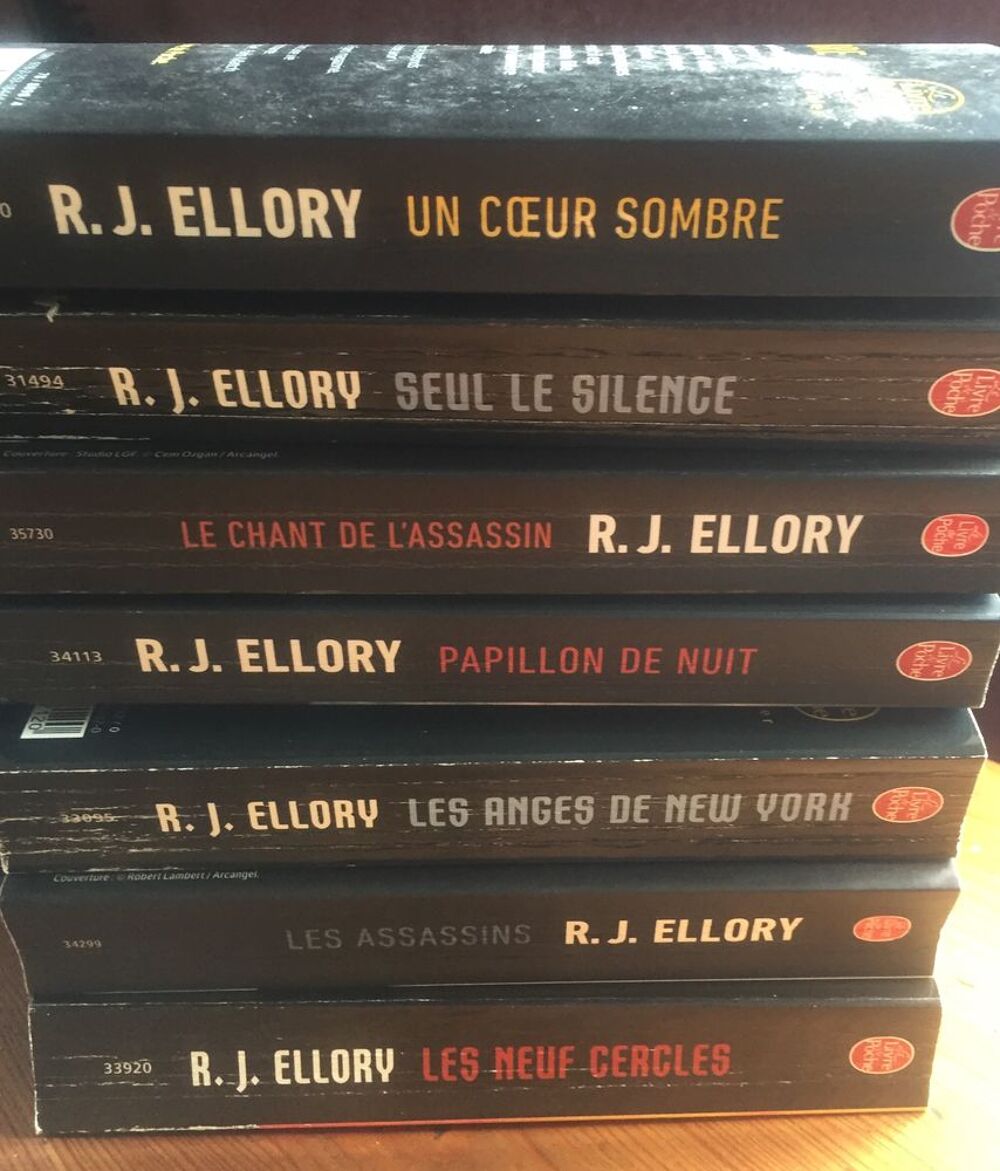 R.J ELLORY - lot de 7 vol. Livres et BD