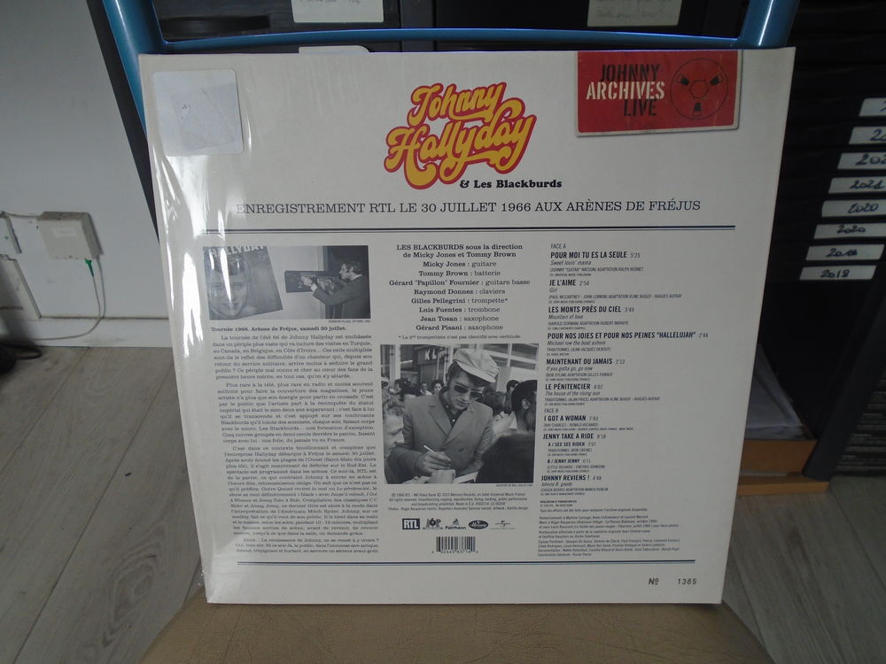 VINYL 33 TOURS JOHNNY HALLYDAY LIVE A FREJUS 1966 CD et vinyles