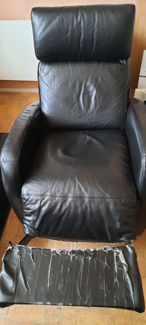  donne fauteuil relax manuel  en cuir  0 Paris 20 (75)