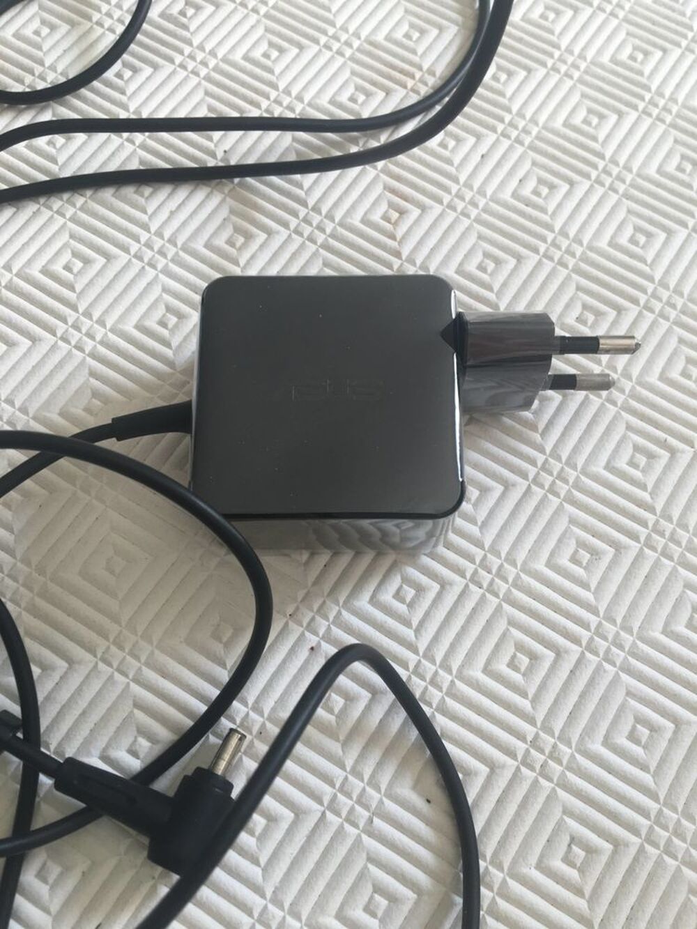 Chargeur PC Asus neuf Matériel informatique