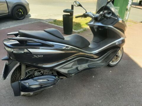 Scooter PIAGGIO 2012 occasion Carri&egrave;res-sur-Seine 78420