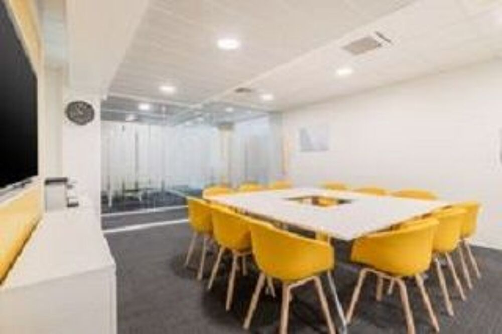   Accès tout inclus à des espaces de bureau professionnels pour 10 personnes à VILLEURBANNE, Tête d'or 