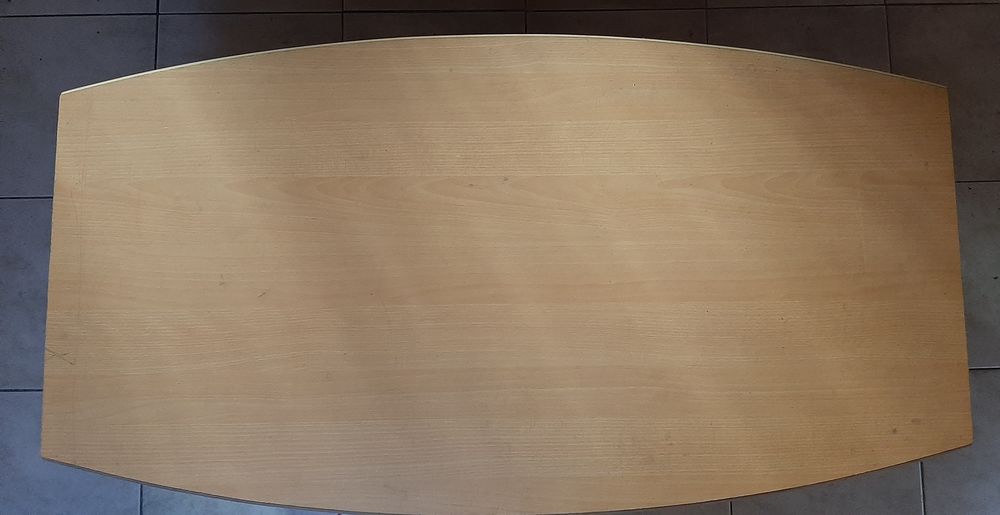Table basse m&eacute;lamin&eacute;e sur roulettes 110 cm Meubles