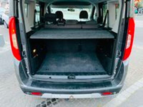 Doblo FIAT doblo ii (2) trekking lounge - 1.6 jtd 120cv bv6 2016 occasion 78800 Houilles